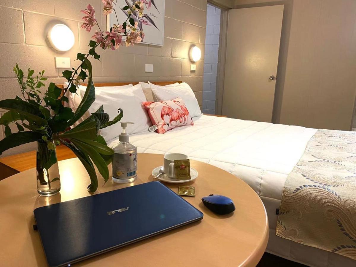 Apollo Motel Parkes Esterno foto