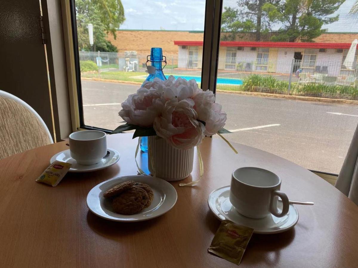 Apollo Motel Parkes Esterno foto