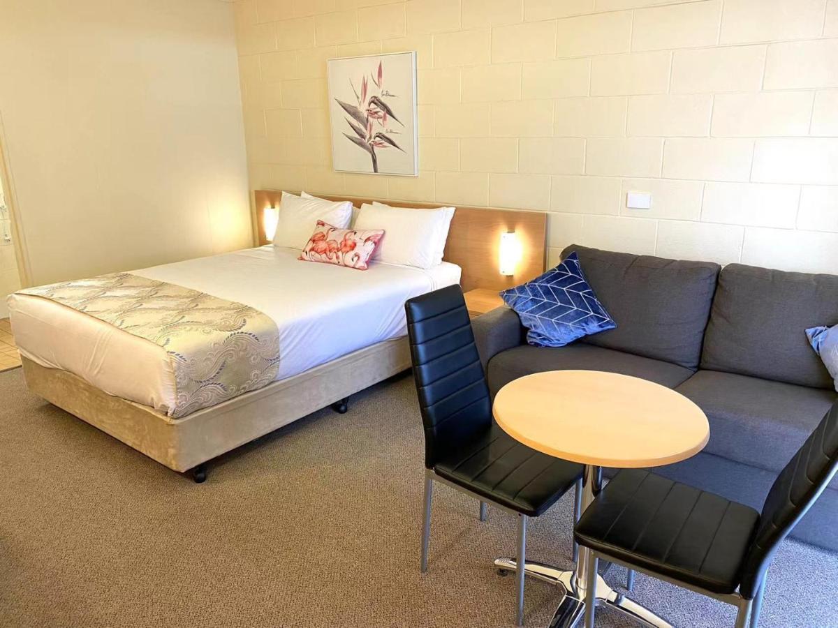 Apollo Motel Parkes Esterno foto